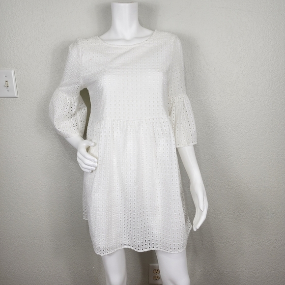 JODIFL Dresses & Skirts - NWOT Jodifl White Eyelet Dress Size Small